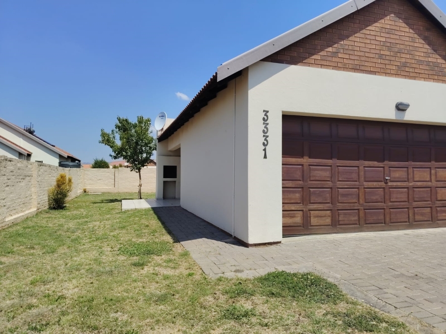 3 Bedroom Property for Sale in Waterkloof A H North West